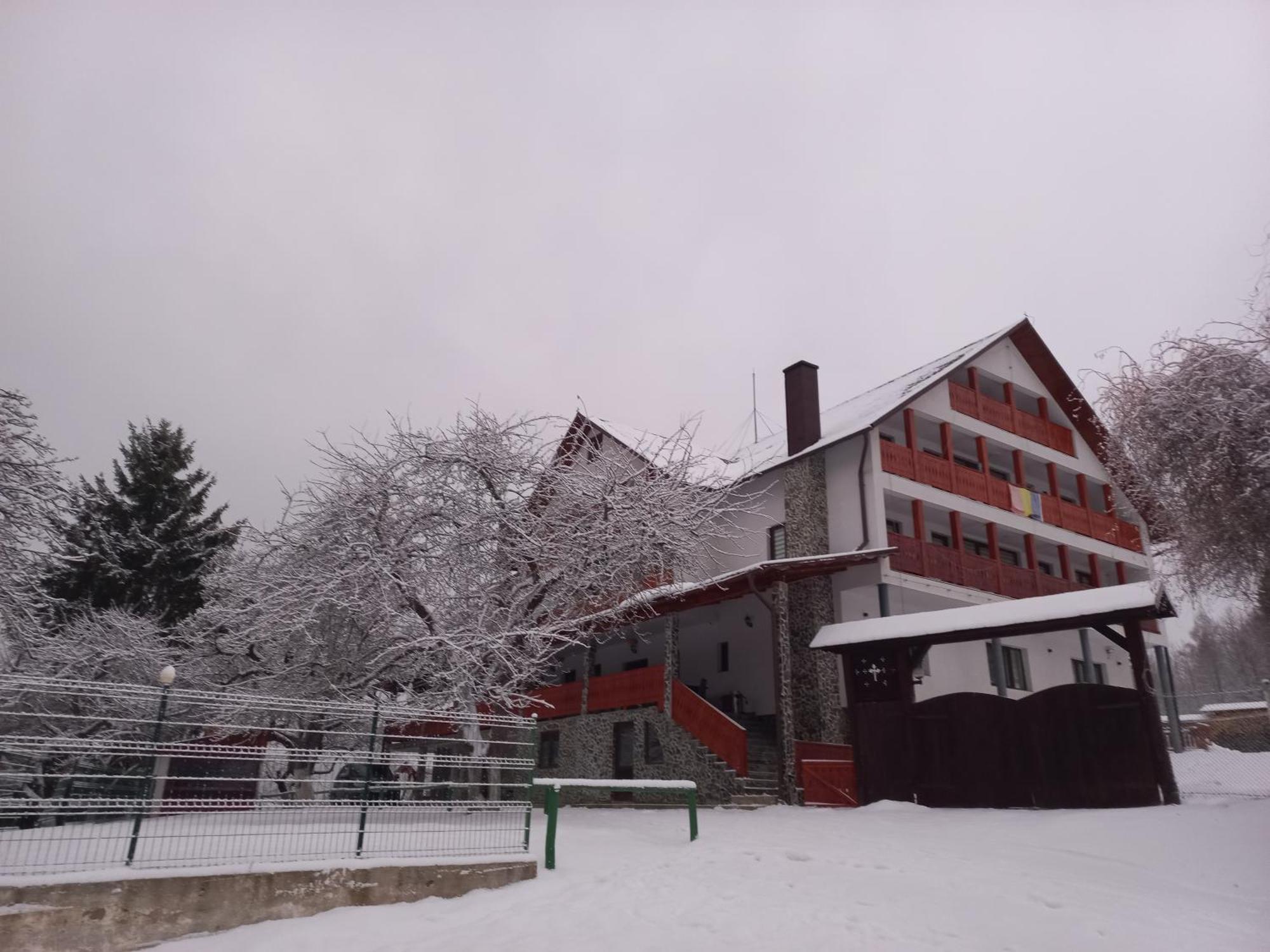 Casa De Vacanta Perla Colibitei Colibiţa Exteriör bild